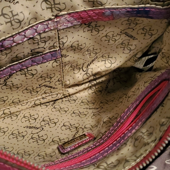 Guess multi colour clutch - Picture 6 of 6